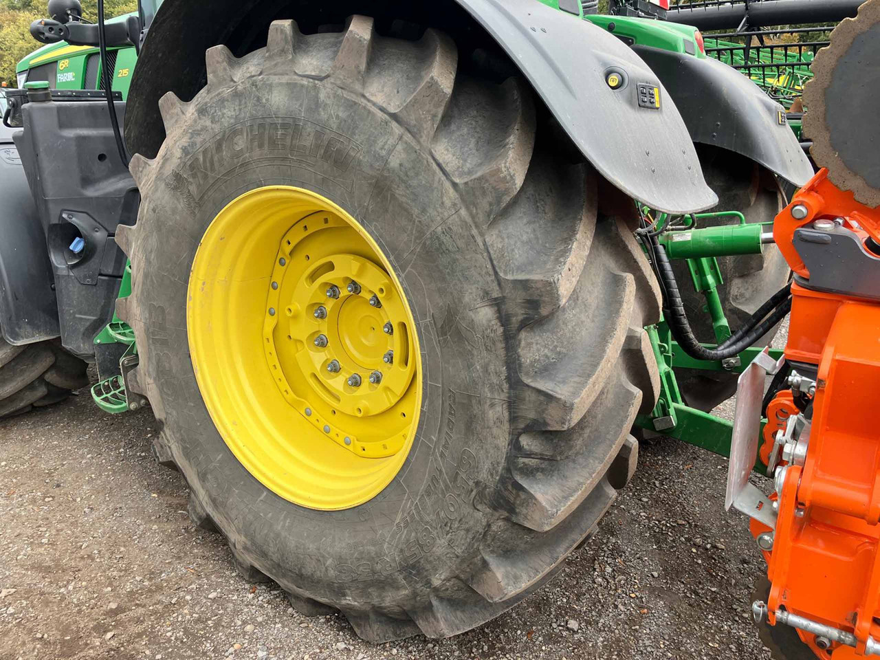 Tractor John Deere 6R 215: foto 10 Tractor John Deere 6R 215: foto 10
