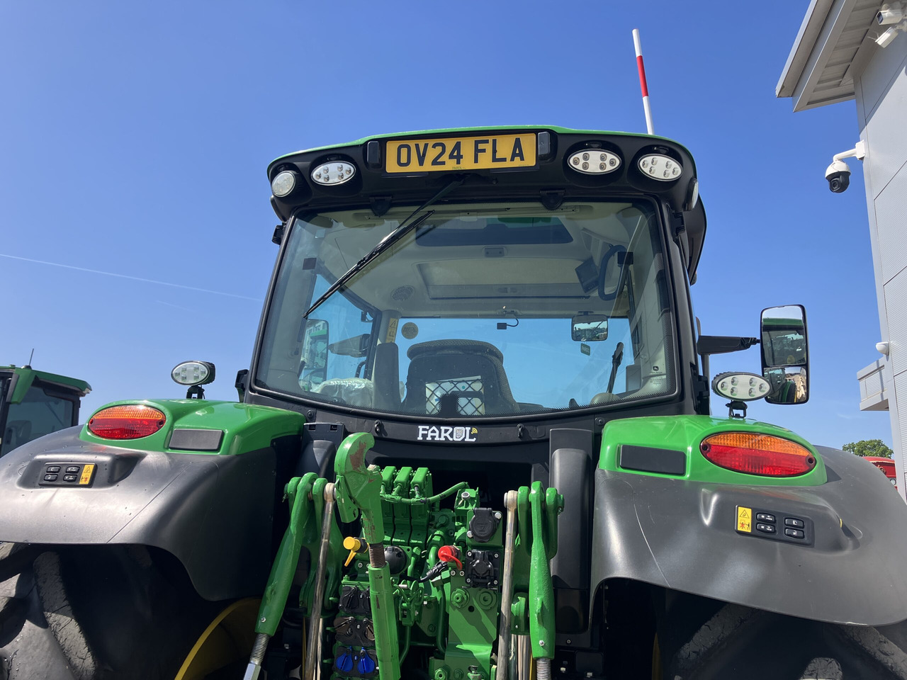 Arrendamiento de  John Deere 6R155 John Deere 6R155: foto 18