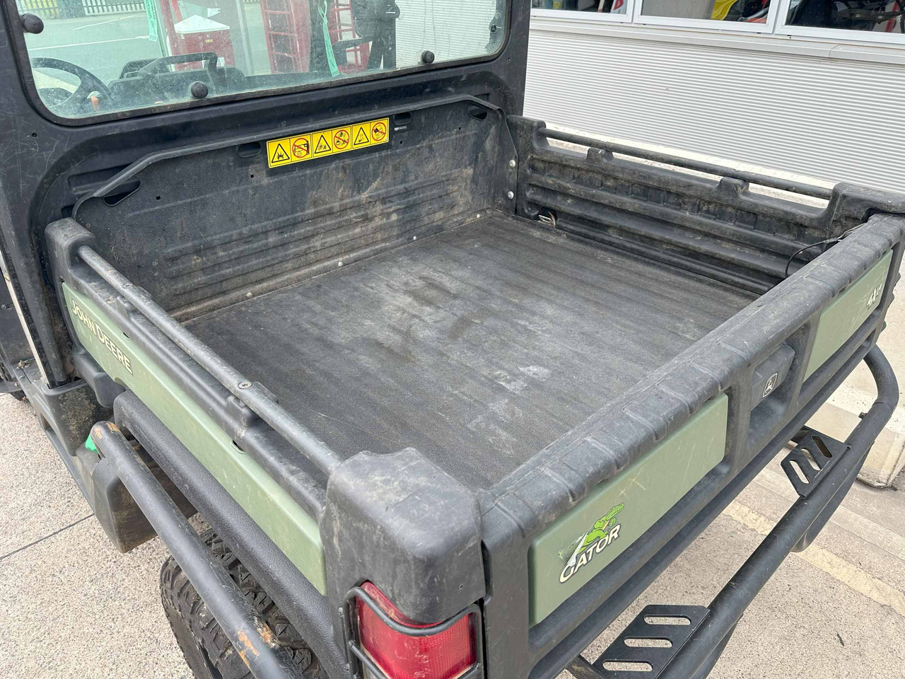 John Deere XUV865M - Cuadrimoto: foto 4 John Deere XUV865M - Cuadrimoto: foto 4