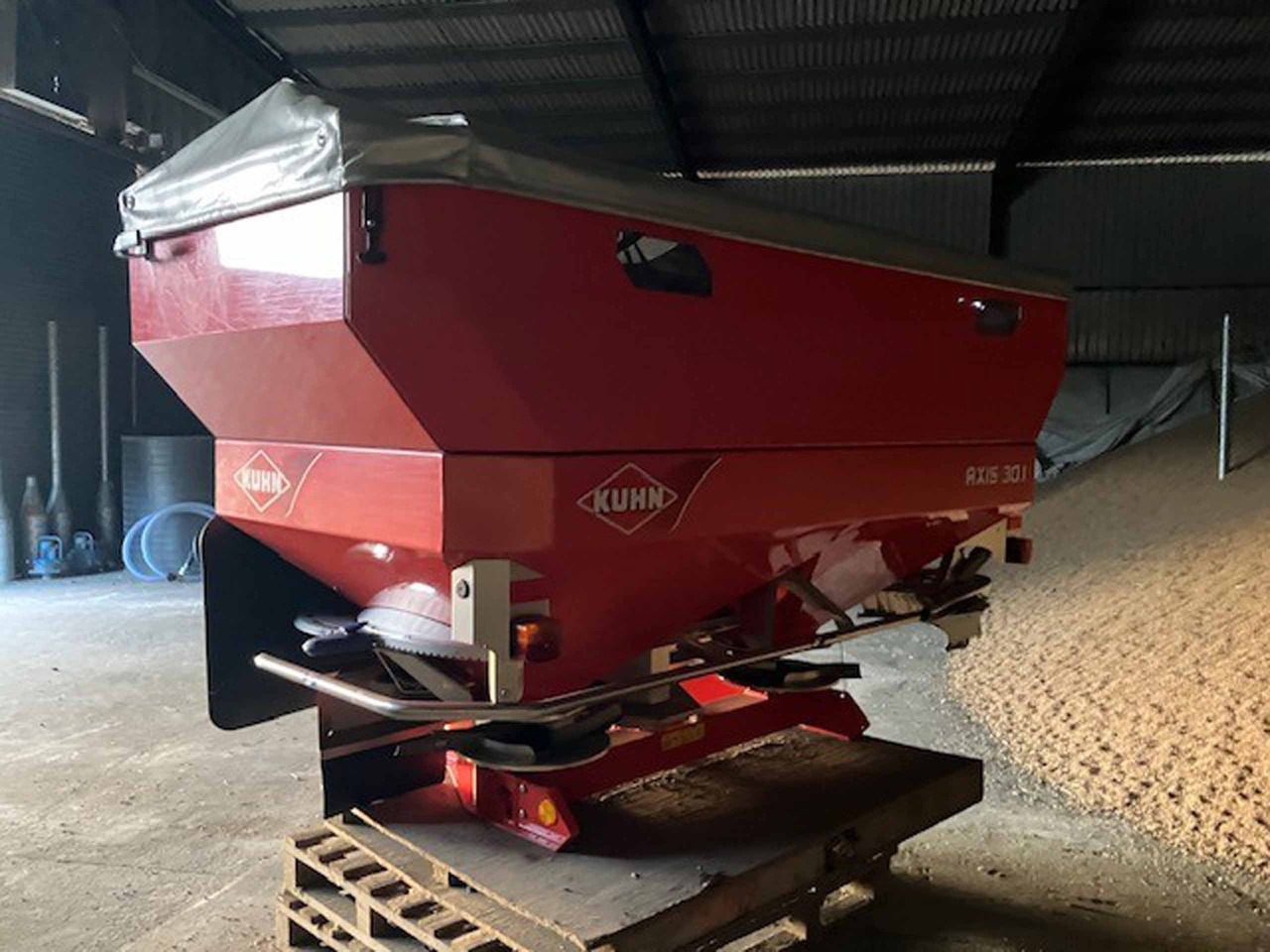 Kuhn Axis 30.1 - Esparcidor de fertilizantes: foto 4 Kuhn Axis 30.1 - Esparcidor de fertilizantes: foto 4
