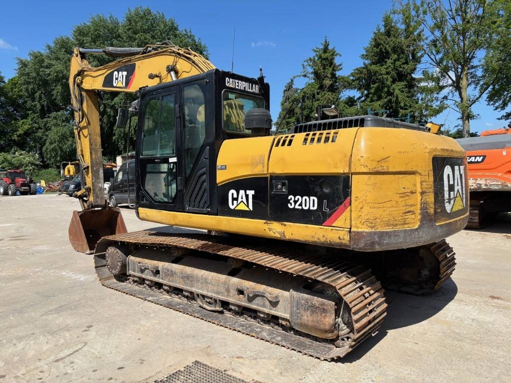 CAT 320 D L - Excavadora de cadenas: foto 2 CAT 320 D L - Excavadora de cadenas: foto 2