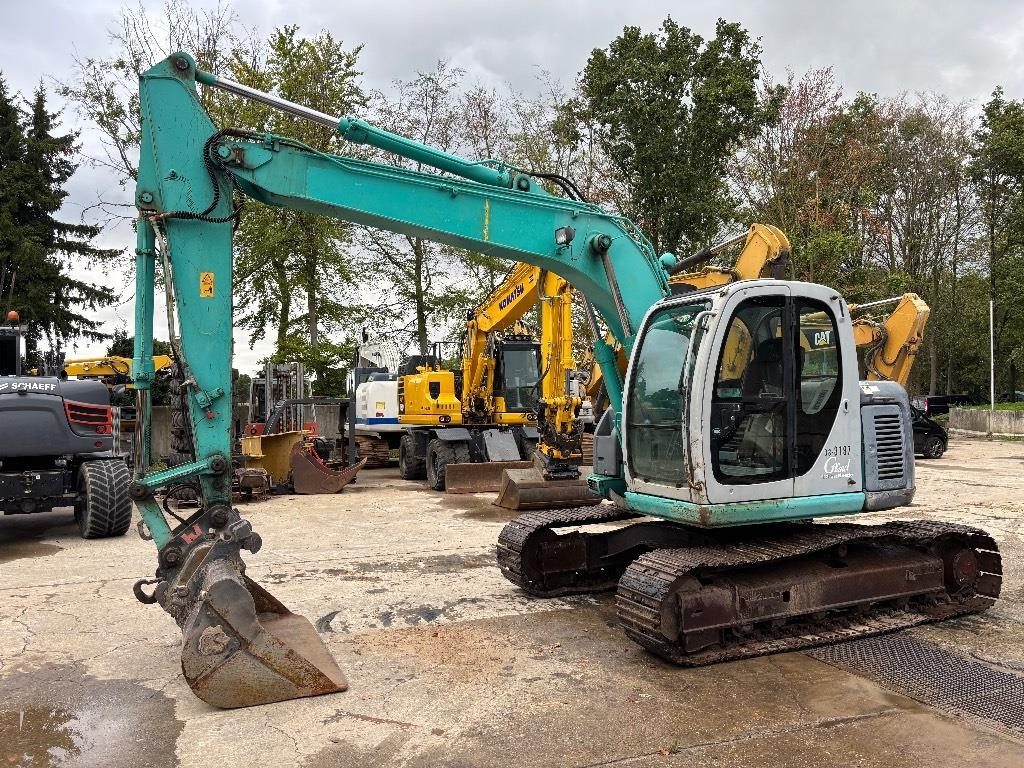 Kobelco SK 135  - Excavadora de cadenas: foto 1 Kobelco SK 135  - Excavadora de cadenas: foto 1