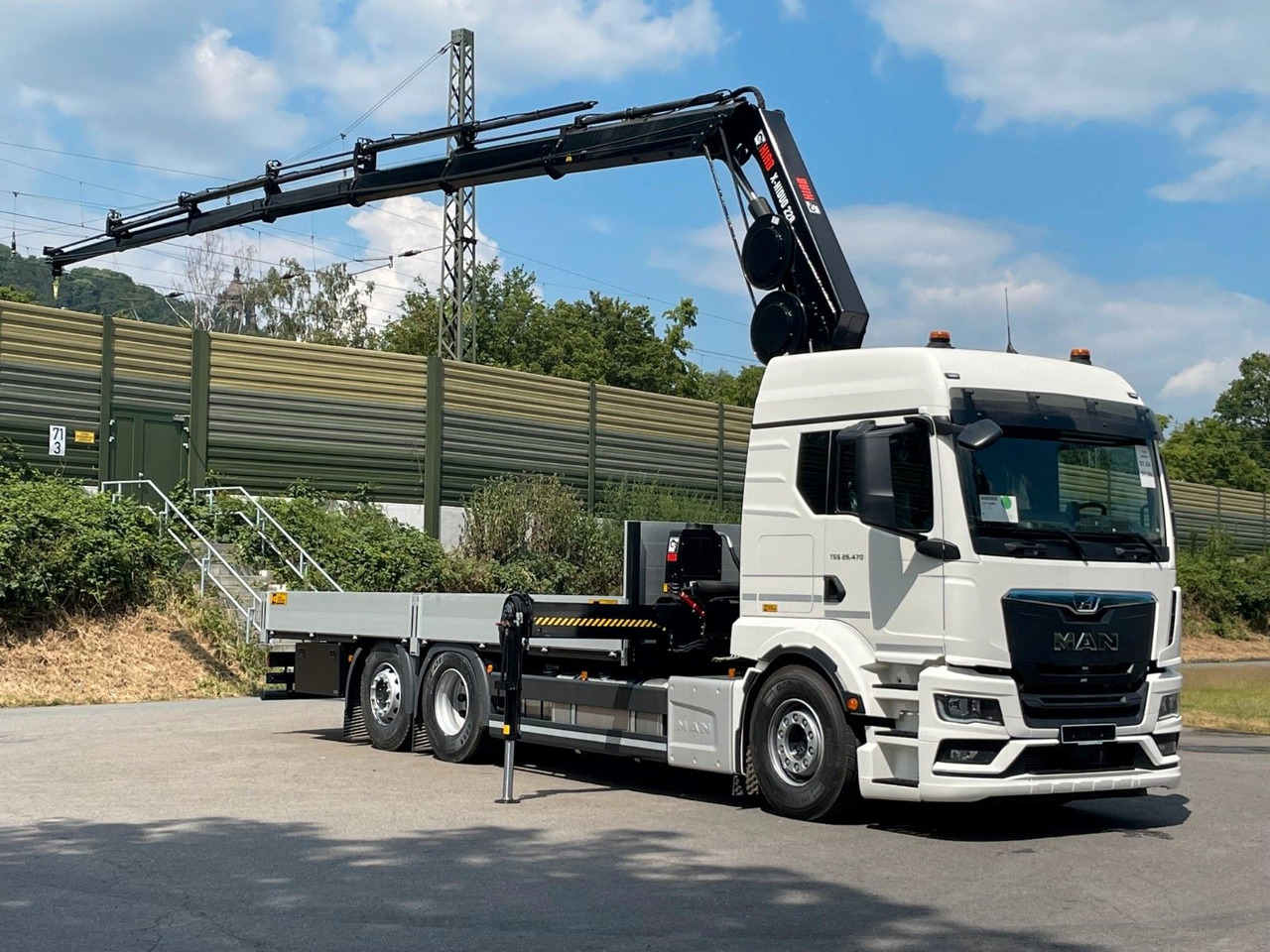 MAN TGS 26.480 / 6X2 Euro6 Retarder HIAB 228 - 6 - Camión grúa: foto 1 MAN TGS 26.480 / 6X2 Euro6 Retarder HIAB 228 - 6 - Camión grúa: foto 1
