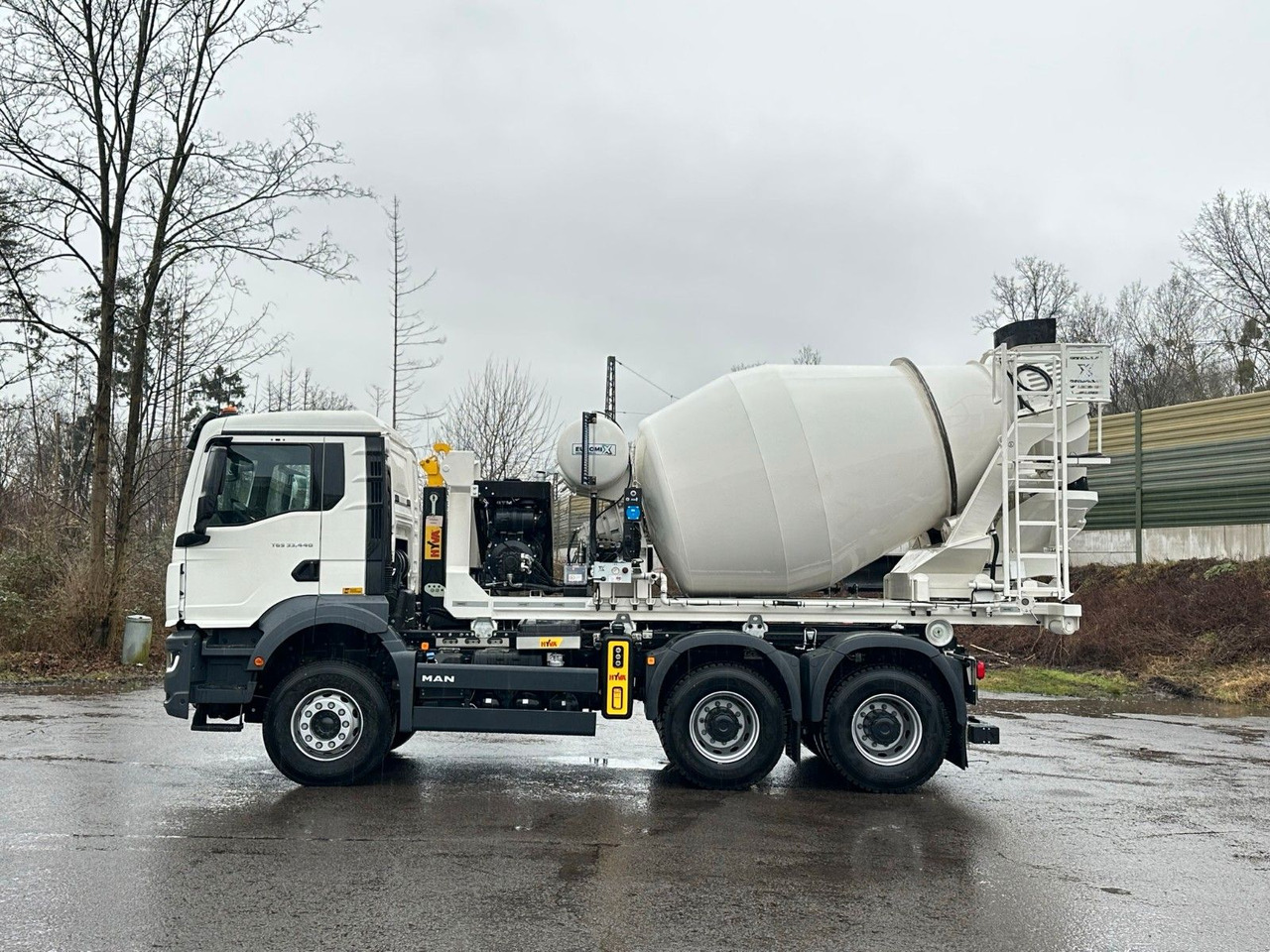 MAN TGS 33.440 6x4 Euro6e Abroller + Fahrmischer - Camión multibasculante, Camión grúa: foto 4 MAN TGS 33.440 6x4 Euro6e Abroller + Fahrmischer - Camión multibasculante, Camión grúa: foto 4