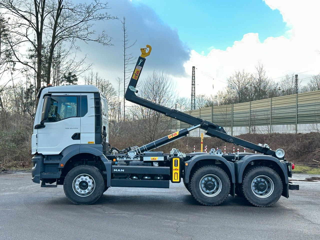 MAN TGS 33.440 6x4 Euro6e Abrollkipper Hyva - Camión multibasculante, Camión grúa: foto 3 MAN TGS 33.440 6x4 Euro6e Abrollkipper Hyva - Camión multibasculante, Camión grúa: foto 3
