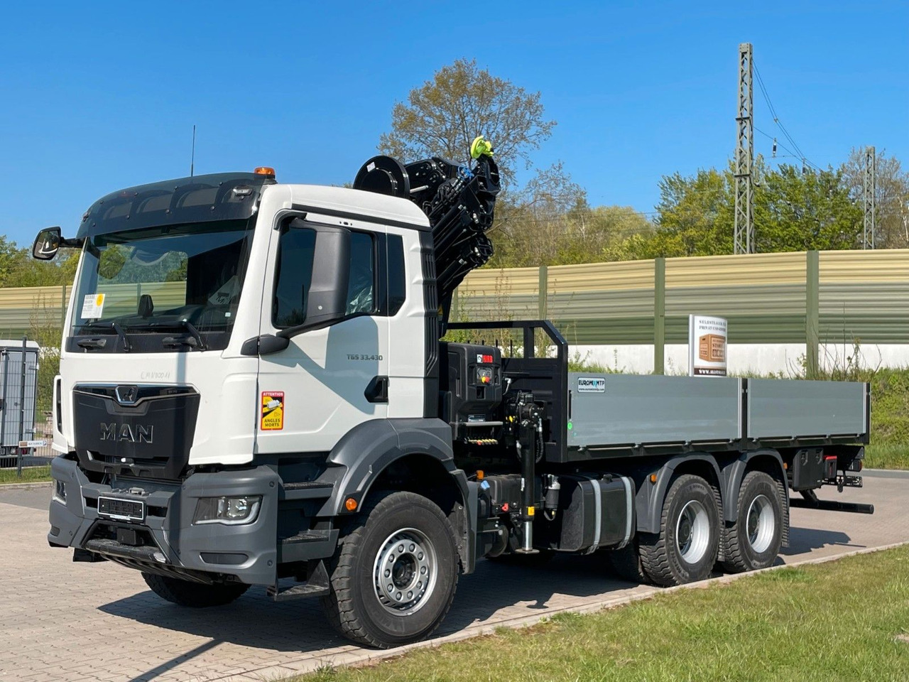 MAN TGS 33.440 6x4 HIAB 228-6 - Camión grúa: foto 2 MAN TGS 33.440 6x4 HIAB 228-6 - Camión grúa: foto 2