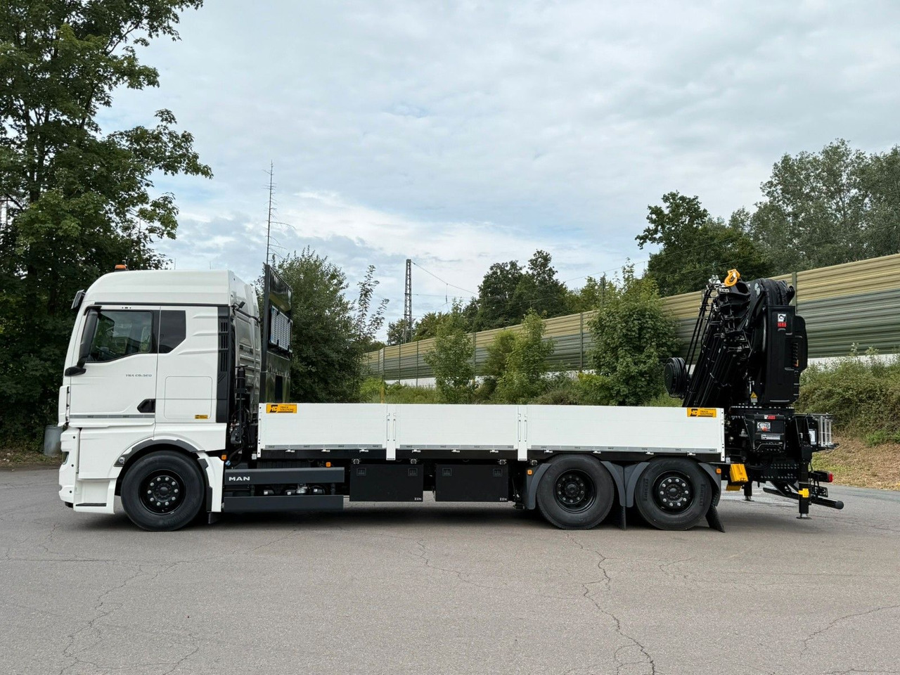 MAN TGX 26.520 TG3 Retarder / 6X2 Hiab 548 E 8 - Camión grúa: foto 5 MAN TGX 26.520 TG3 Retarder / 6X2 Hiab 548 E 8 - Camión grúa: foto 5