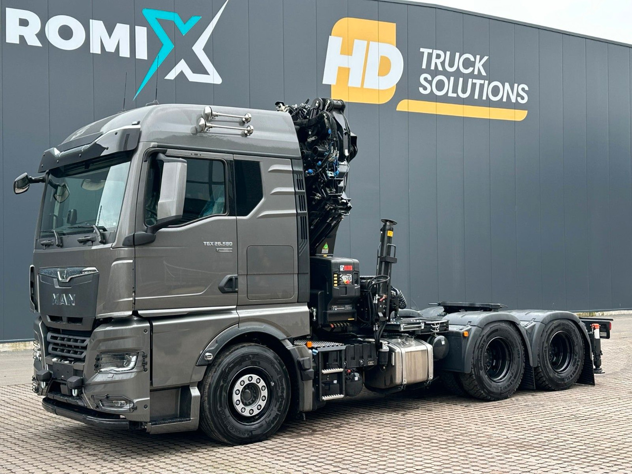 MAN TGX 26.580 6x4 Kran Hiab 302-6 + Jib-4 - Camión grúa: foto 4 MAN TGX 26.580 6x4 Kran Hiab 302-6 + Jib-4 - Camión grúa: foto 4