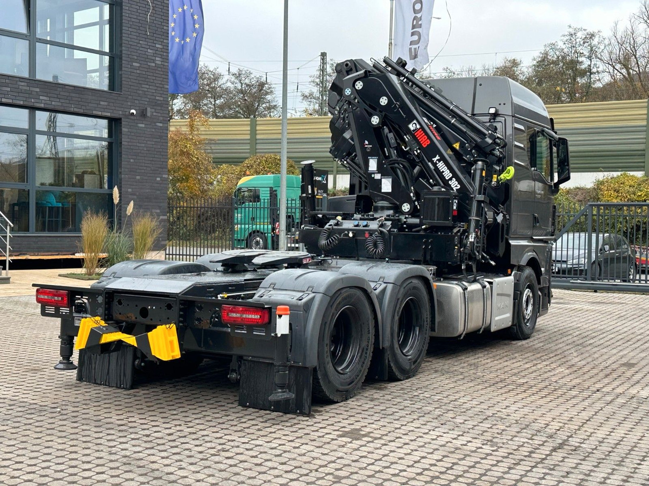 Arrendamiento de  MAN TGX 26.580 6x4 Kran Hiab 302-6 + Jib-4 MAN TGX 26.580 6x4 Kran Hiab 302-6 + Jib-4: foto 8