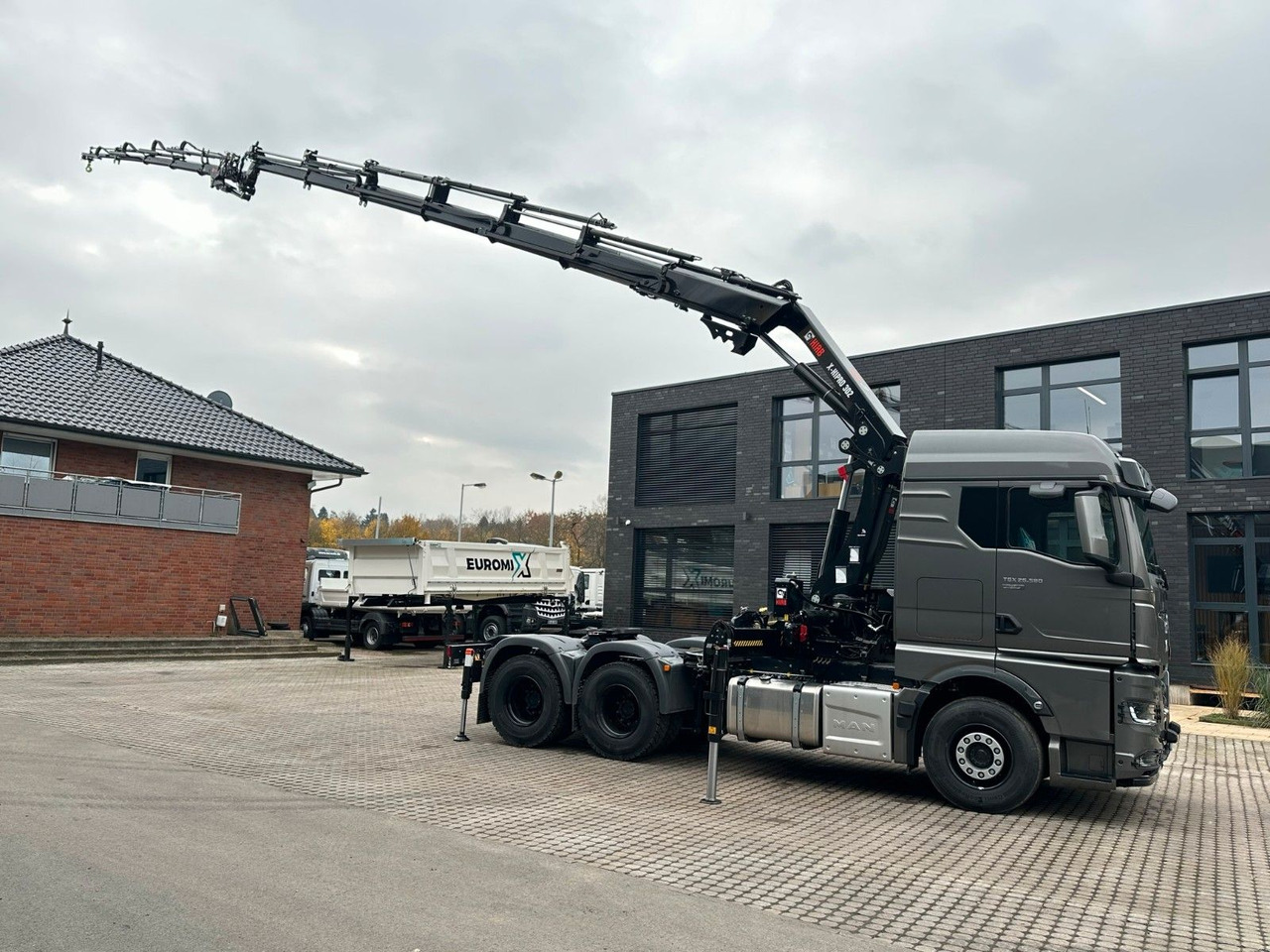 Arrendamiento de  MAN TGX 26.580 6x4 Kran Hiab 302-6 + Jib-4 MAN TGX 26.580 6x4 Kran Hiab 302-6 + Jib-4: foto 15