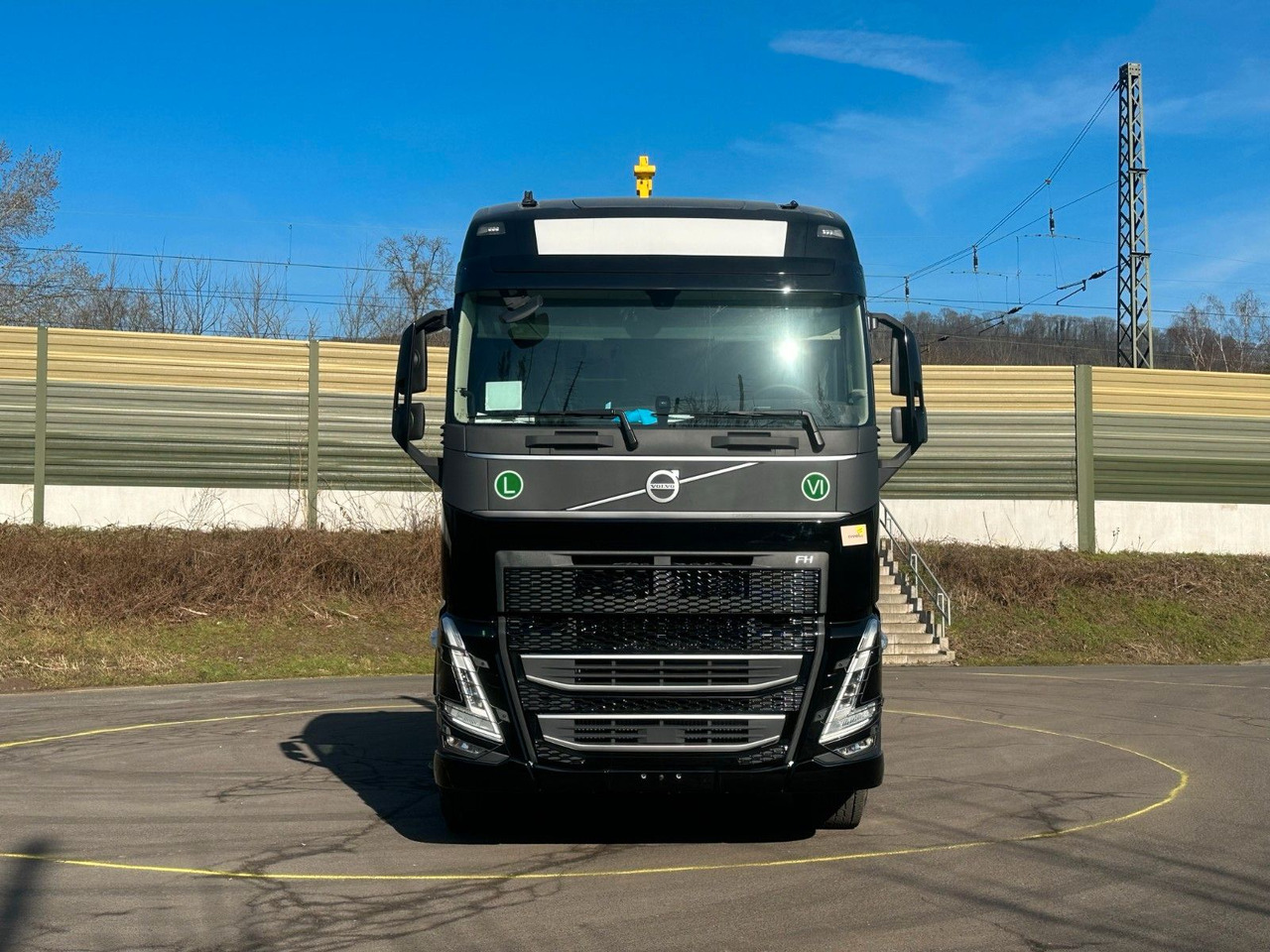 Volvo FH 540 6x4 Abrollkipper Hyva 20-60 - Camión multibasculante, Camión grúa: foto 3 Volvo FH 540 6x4 Abrollkipper Hyva 20-60 - Camión multibasculante, Camión grúa: foto 3