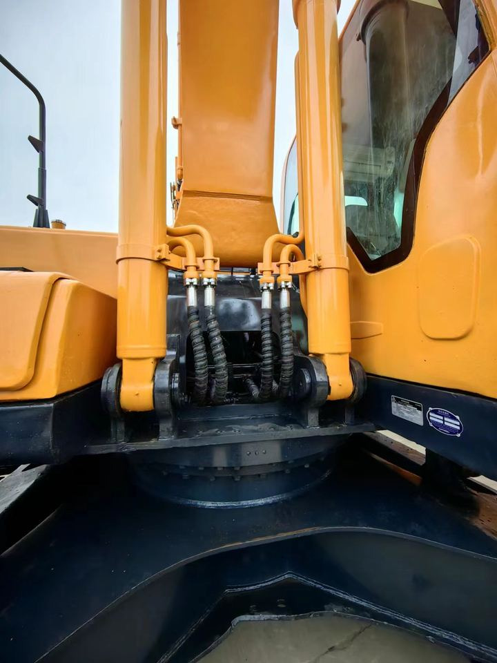 HYUNDAI 220-9 S - Excavadora de cadenas: foto 5 HYUNDAI 220-9 S - Excavadora de cadenas: foto 5