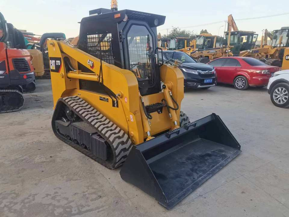 Hot Sale Used CATERPILLAR 277D Front Loader Multi-Terrain Skid Loader With Core Components Engine Motor Pump - Minicargadora de cadenas: foto 2 Hot Sale Used CATERPILLAR 277D Front Loader Multi-Terrain Skid Loader With Core Components Engine Motor Pump - Minicargadora de cadenas: foto 2