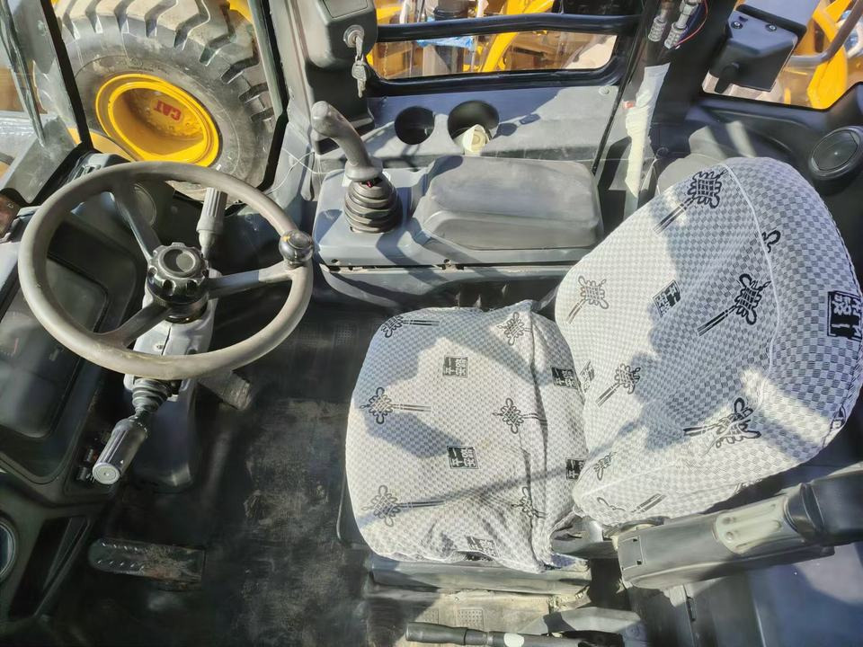 Liugong 870H Used Wheel Loader Good Working Condition Strong Energy Construction Machine for Sale - Cargadora de ruedas: foto 4 Liugong 870H Used Wheel Loader Good Working Condition Strong Energy Construction Machine for Sale - Cargadora de ruedas: foto 4