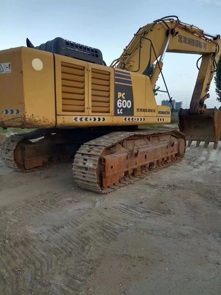 Original Good Condition USED Excavator PC600LC-8 60 Ton Excavator Crawler Excavator for Komatsu on Sale - Excavadora de cadenas: foto 2 Original Good Condition USED Excavator PC600LC-8 60 Ton Excavator Crawler Excavator for Komatsu on Sale - Excavadora de cadenas: foto 2
