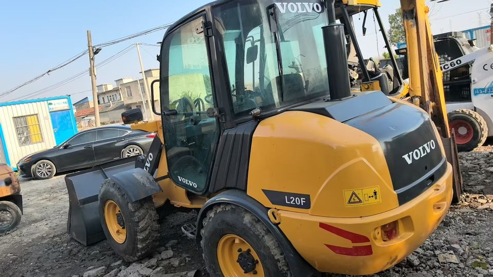 Preferential Price Used Volvo L20F Small Skid Steer Loader Secondhand VOLVO L20f Mini Wheel Loader in Good Condition for Sale - Cargadora de ruedas: foto 2 Preferential Price Used Volvo L20F Small Skid Steer Loader Secondhand VOLVO L20f Mini Wheel Loader in Good Condition for Sale - Cargadora de ruedas: foto 2