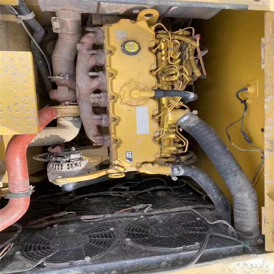 Used Caterpillar 330 Crawler Excavator High Profile Cat330 Sold at a Low Price in Shanghai with Reliable Quality - Excavadora de cadenas: foto 4 Used Caterpillar 330 Crawler Excavator High Profile Cat330 Sold at a Low Price in Shanghai with Reliable Quality - Excavadora de cadenas: foto 4