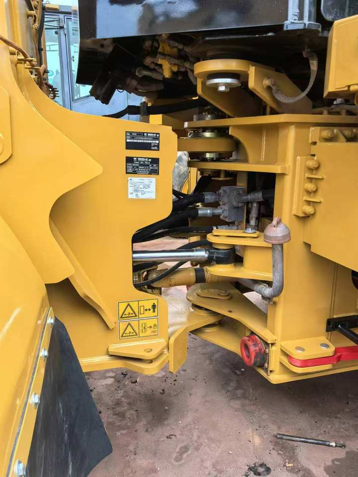 Used Caterpillar 950G RC Wheel Loader Reconditioned Cat 950 with Core Engine Backhoe or Front Loader for Sale - Cargadora de ruedas: foto 4 Used Caterpillar 950G RC Wheel Loader Reconditioned Cat 950 with Core Engine Backhoe or Front Loader for Sale - Cargadora de ruedas: foto 4