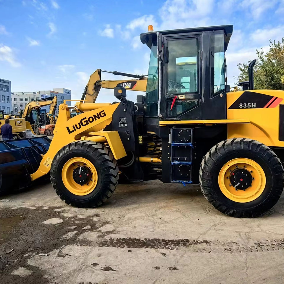 Used Liugong 835H Loader China Liugong 835H 856H 862H ZL50CN Wheel Loader in Excellent Condition - Cargadora de ruedas: foto 1 Used Liugong 835H Loader China Liugong 835H 856H 862H ZL50CN Wheel Loader in Excellent Condition - Cargadora de ruedas: foto 1