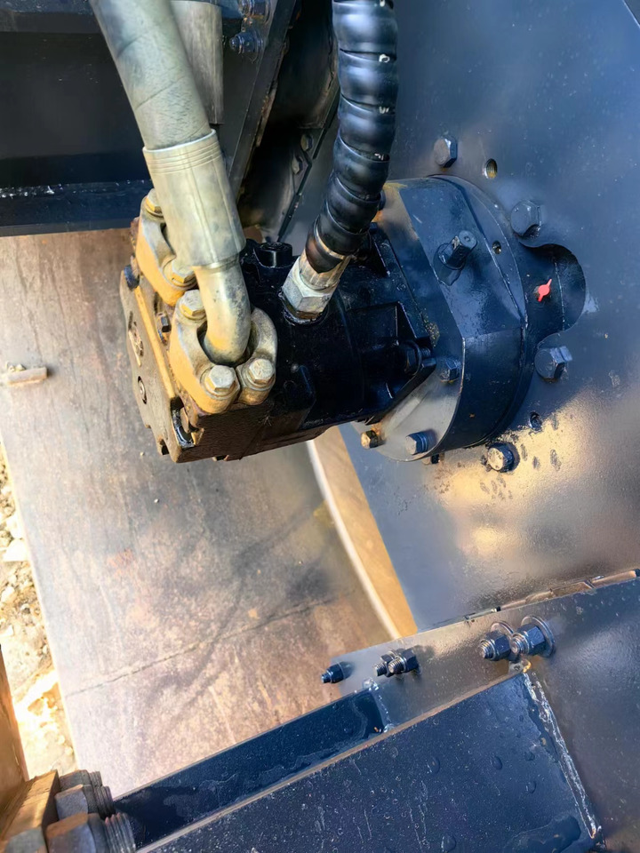 Arrendamiento de XCMG XS223J XCMG XS223J: foto 6