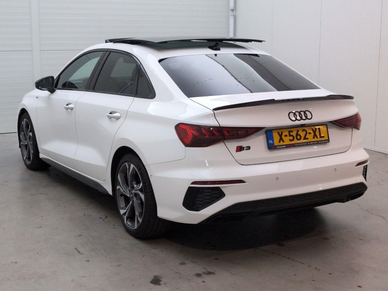 Audi A3 Limousine 35 TFSI edition one | 2022 | 54.418 km | Automaat | X562XL | NAP: Geen oordeel - Berlina: foto 3 Audi A3 Limousine 35 TFSI edition one | 2022 | 54.418 km | Automaat | X562XL | NAP: Geen oordeel - Berlina: foto 3