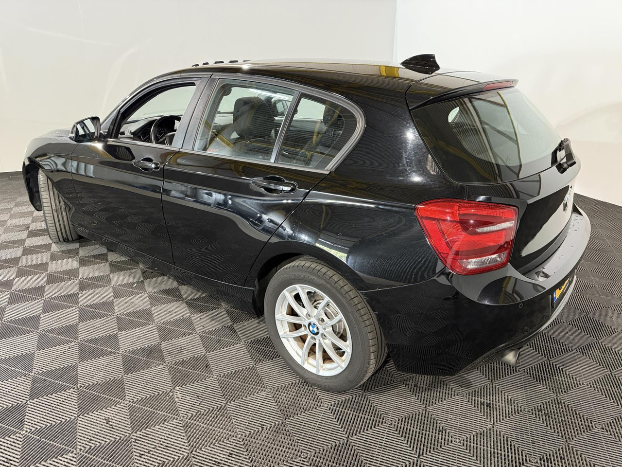 BMW | 1-serie | 116i Business | 2013 | 161.924 km | GB109S | Geen oordeel - Hatchback: foto 3 BMW | 1-serie | 116i Business | 2013 | 161.924 km | GB109S | Geen oordeel - Hatchback: foto 3