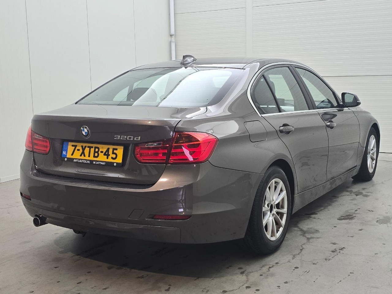 BMW 3-serie 320d EfficientDynamics Edition High Executive | 2014 | 300.611 km | Automaat | 7XTB45 | NAP: Logisch - Berlina: foto 4 BMW 3-serie 320d EfficientDynamics Edition High Executive | 2014 | 300.611 km | Automaat | 7XTB45 | NAP: Logisch - Berlina: foto 4