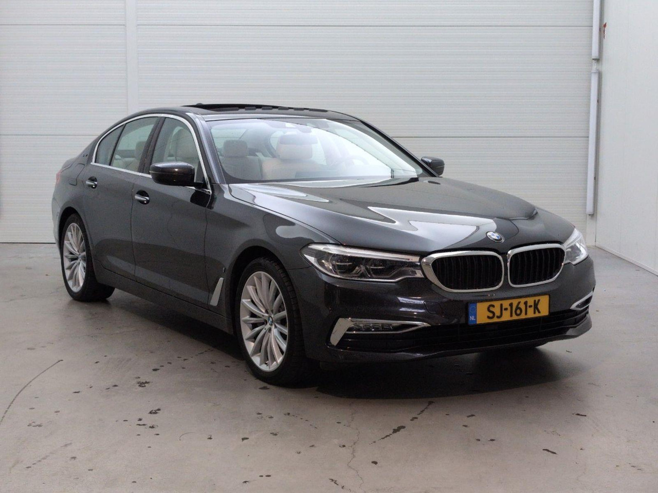 BMW 5-serie 530e iPerformance High Executive | 2018 | 183.874 km | Automaat | SJ161K | NAP: Logisch - Berlina: foto 2 BMW 5-serie 530e iPerformance High Executive | 2018 | 183.874 km | Automaat | SJ161K | NAP: Logisch - Berlina: foto 2