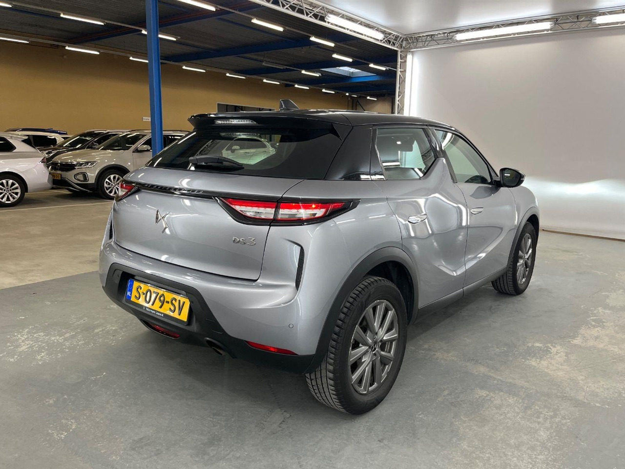 DS 3 1.2 PureTech Bastille | 2023 | 64.053 km | S079SV | NAP: Logisch - SUV/ Todoterreno: foto 4 DS 3 1.2 PureTech Bastille | 2023 | 64.053 km | S079SV | NAP: Logisch - SUV/ Todoterreno: foto 4