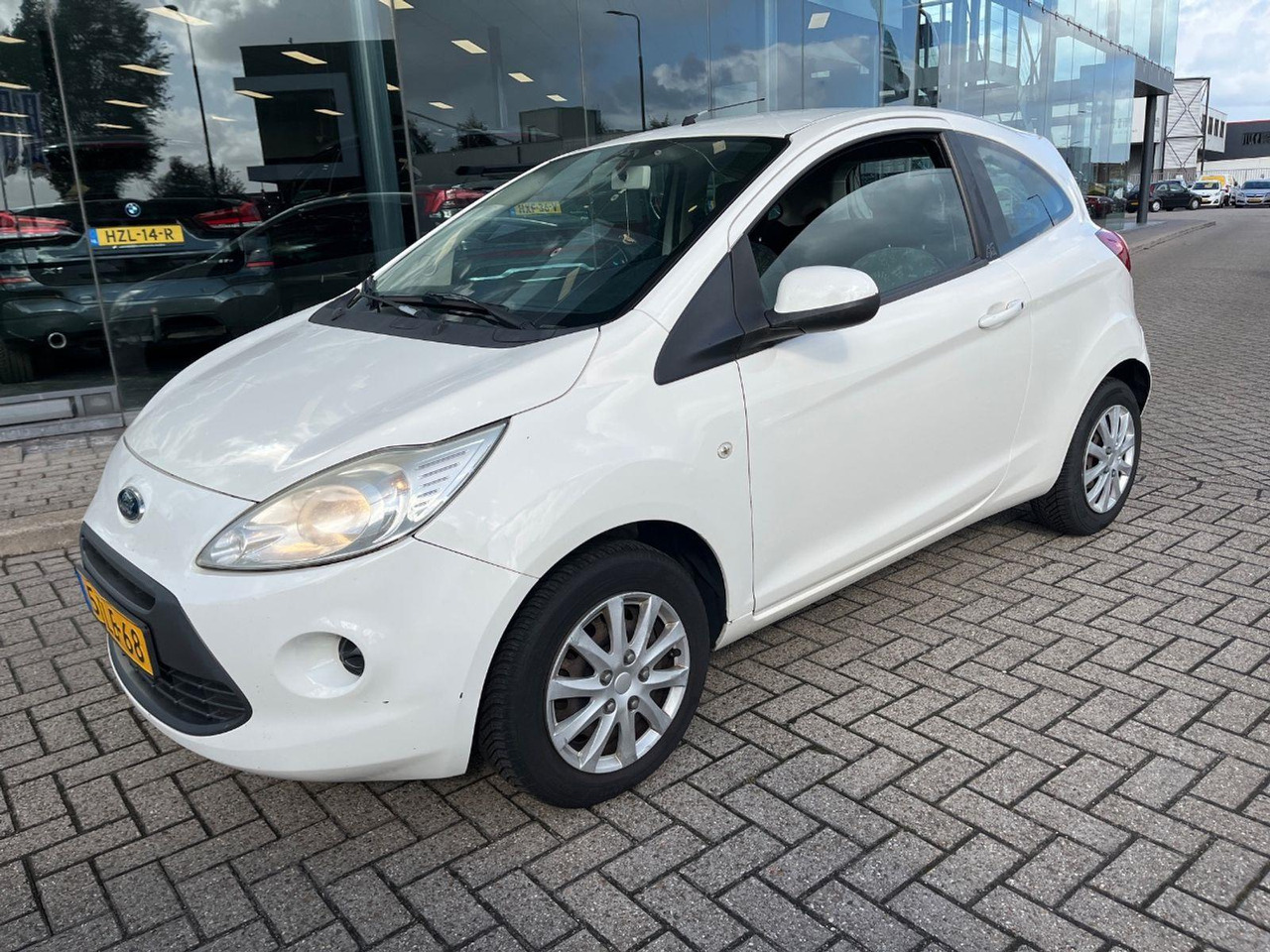 Ford Ka 1.2 Limited | 2011 | 142.277 km | 5TLB68 | NAP: Geen oordeel - Hatchback: foto 1 Ford Ka 1.2 Limited | 2011 | 142.277 km | 5TLB68 | NAP: Geen oordeel - Hatchback: foto 1