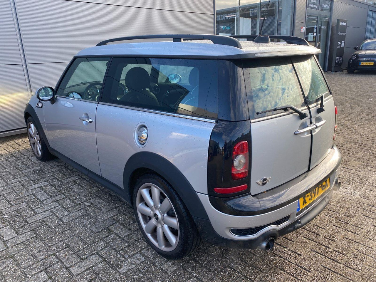 Mini Mini Clubman 1.6 Cooper S | 2008 | 144.083 km | Automaat | X397GX | NAP: Geen oordeel - Coche: foto 3 Mini Mini Clubman 1.6 Cooper S | 2008 | 144.083 km | Automaat | X397GX | NAP: Geen oordeel - Coche: foto 3