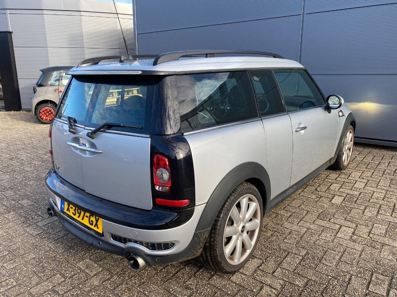 Mini Mini Clubman 1.6 Cooper S | 2008 | 144.083 km | Automaat | X397GX | NAP: Geen oordeel - Coche: foto 4 Mini Mini Clubman 1.6 Cooper S | 2008 | 144.083 km | Automaat | X397GX | NAP: Geen oordeel - Coche: foto 4