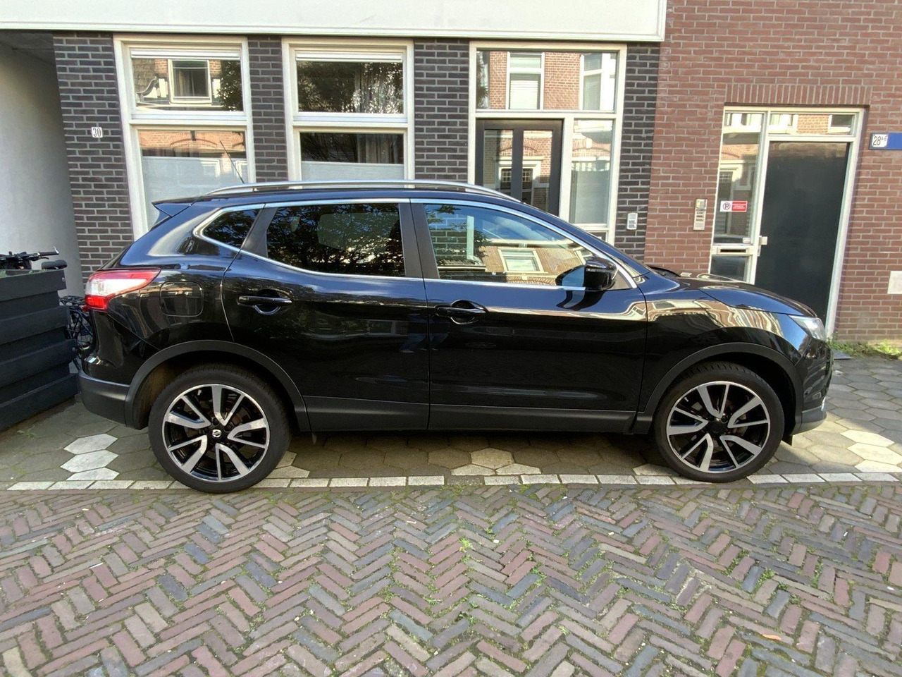 Nissan | Qashqai | 1.2 Tekna | 2016 | 193.328 km | Automaat | KR001K | Logisch - SUV/ Todoterreno: foto 5 Nissan | Qashqai | 1.2 Tekna | 2016 | 193.328 km | Automaat | KR001K | Logisch - SUV/ Todoterreno: foto 5