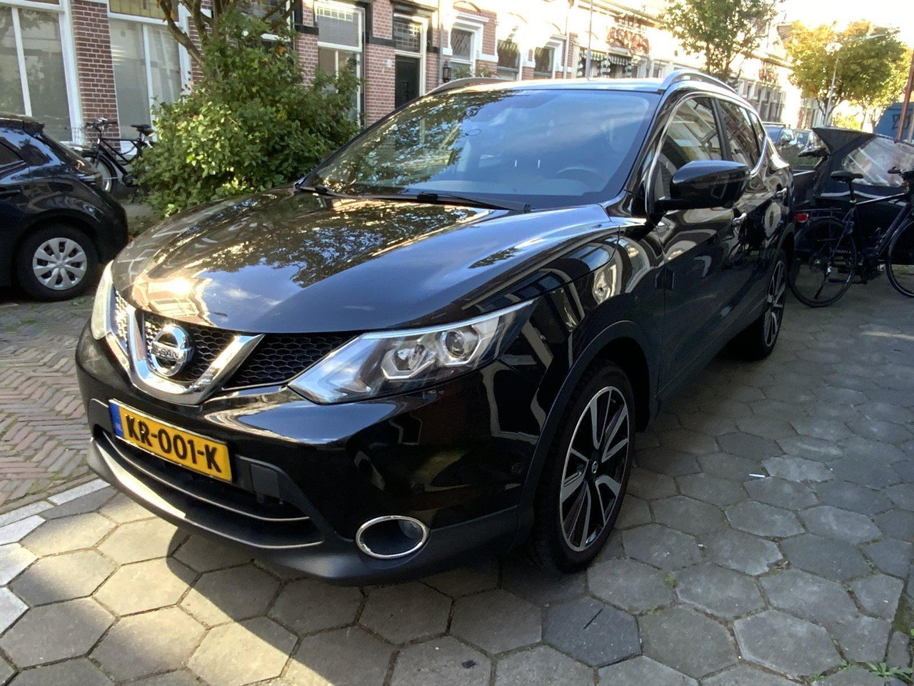 Nissan | Qashqai | 1.2 Tekna | 2016 | 193.328 km | Automaat | KR001K | Logisch - SUV/ Todoterreno: foto 1 Nissan | Qashqai | 1.2 Tekna | 2016 | 193.328 km | Automaat | KR001K | Logisch - SUV/ Todoterreno: foto 1