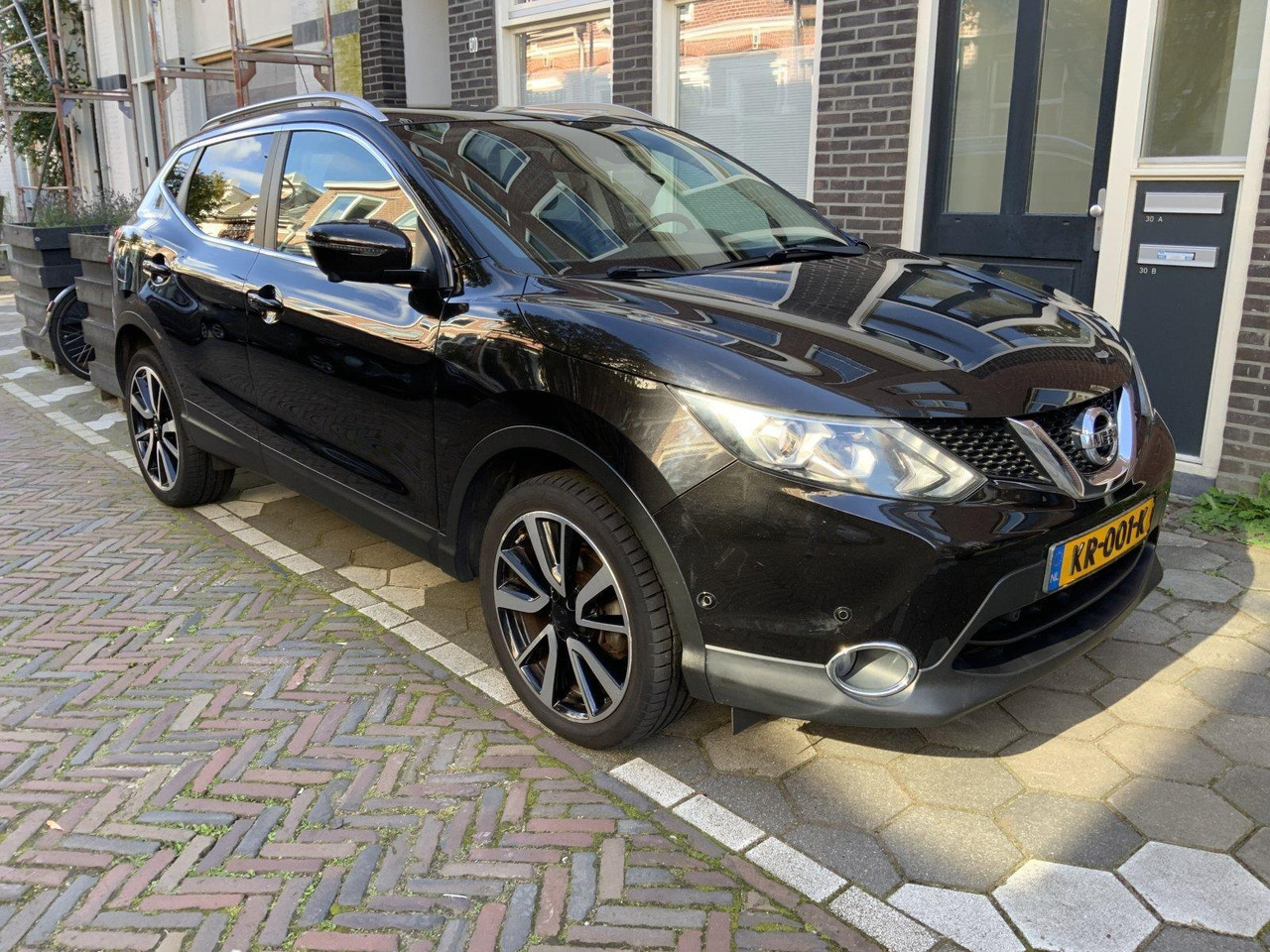 Nissan | Qashqai | 1.2 Tekna | 2016 | 193.328 km | Automaat | KR001K | Logisch - SUV/ Todoterreno: foto 3 Nissan | Qashqai | 1.2 Tekna | 2016 | 193.328 km | Automaat | KR001K | Logisch - SUV/ Todoterreno: foto 3