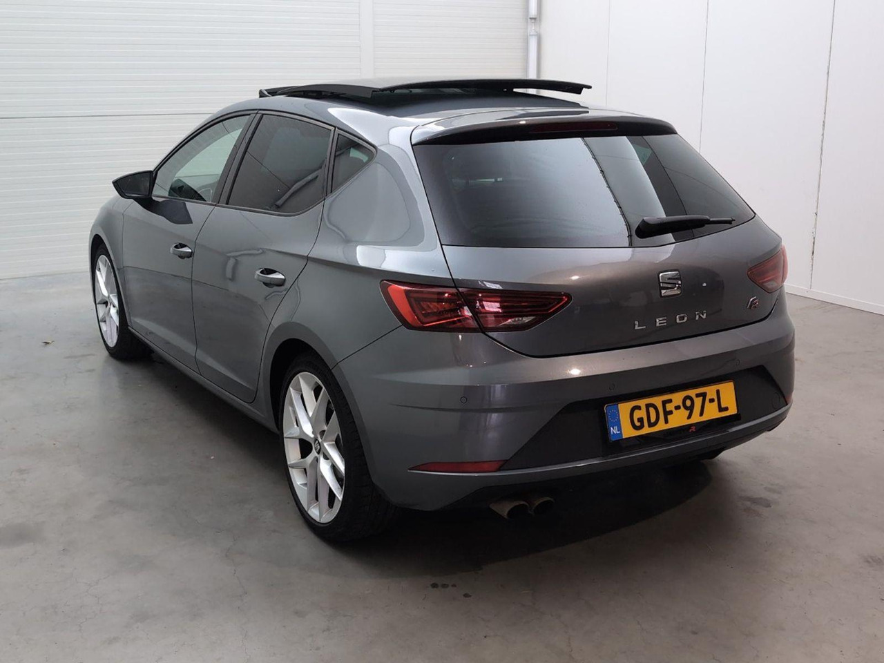 SEAT Leon 1.8 TSI FR Business Intense | 2018 | 158.529 km | Automaat | GDF97L | NAP: Geen oordeel - Hatchback: foto 3 SEAT Leon 1.8 TSI FR Business Intense | 2018 | 158.529 km | Automaat | GDF97L | NAP: Geen oordeel - Hatchback: foto 3