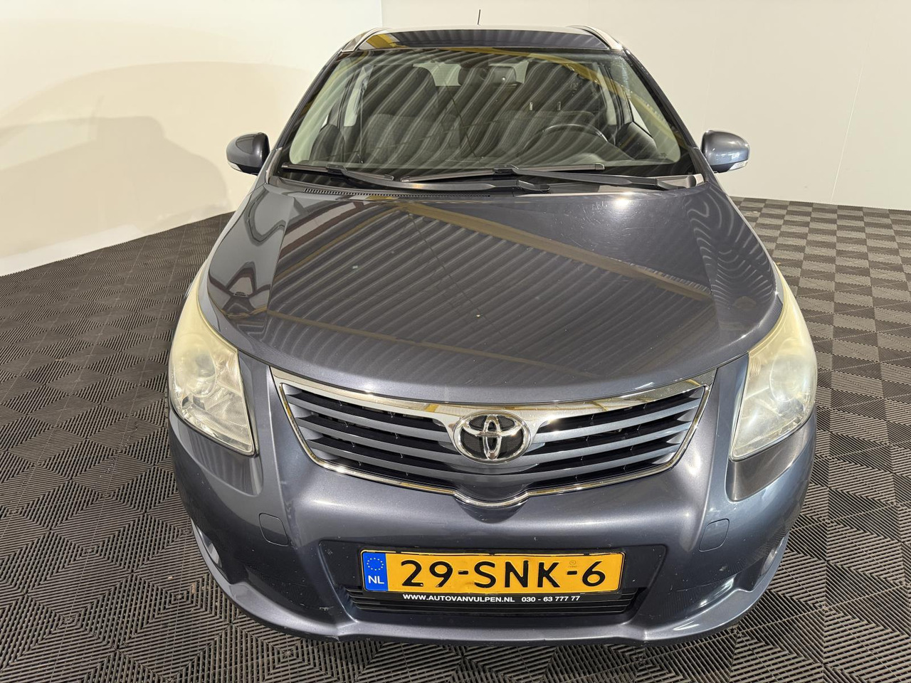 Toyota Avensis Wagon 2.0 VVTi Business | 2011 | 363.331 km | 29-SNK-6 - Coche: foto 2 Toyota Avensis Wagon 2.0 VVTi Business | 2011 | 363.331 km | 29-SNK-6 - Coche: foto 2