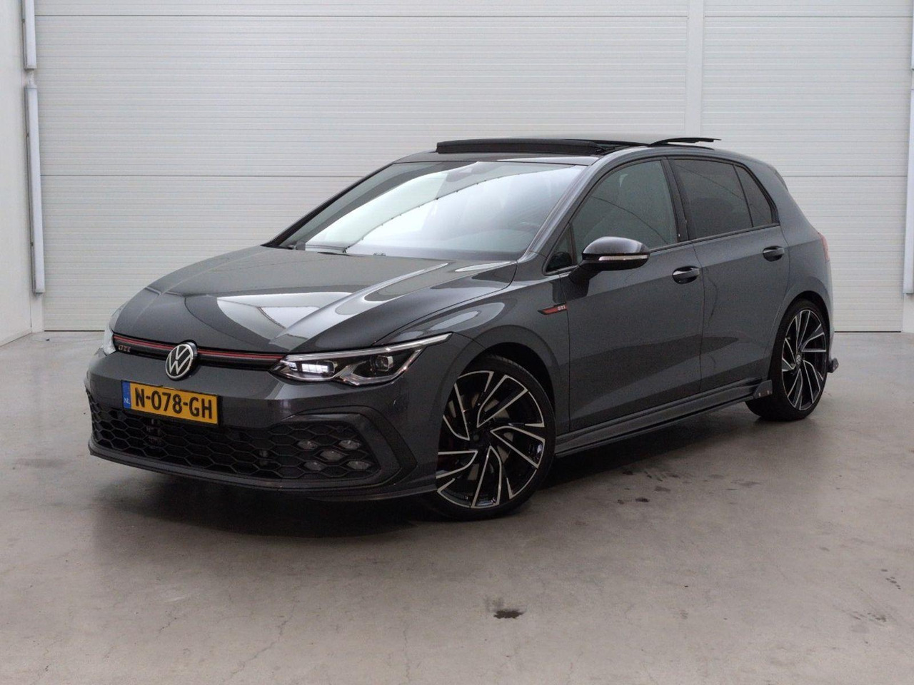 Volkswagen Golf 2.0 TSI GTI | 2021 | 104.458 km | Automaat | N078GH | NAP: Geen oordeel - Hatchback: foto 1 Volkswagen Golf 2.0 TSI GTI | 2021 | 104.458 km | Automaat | N078GH | NAP: Geen oordeel - Hatchback: foto 1