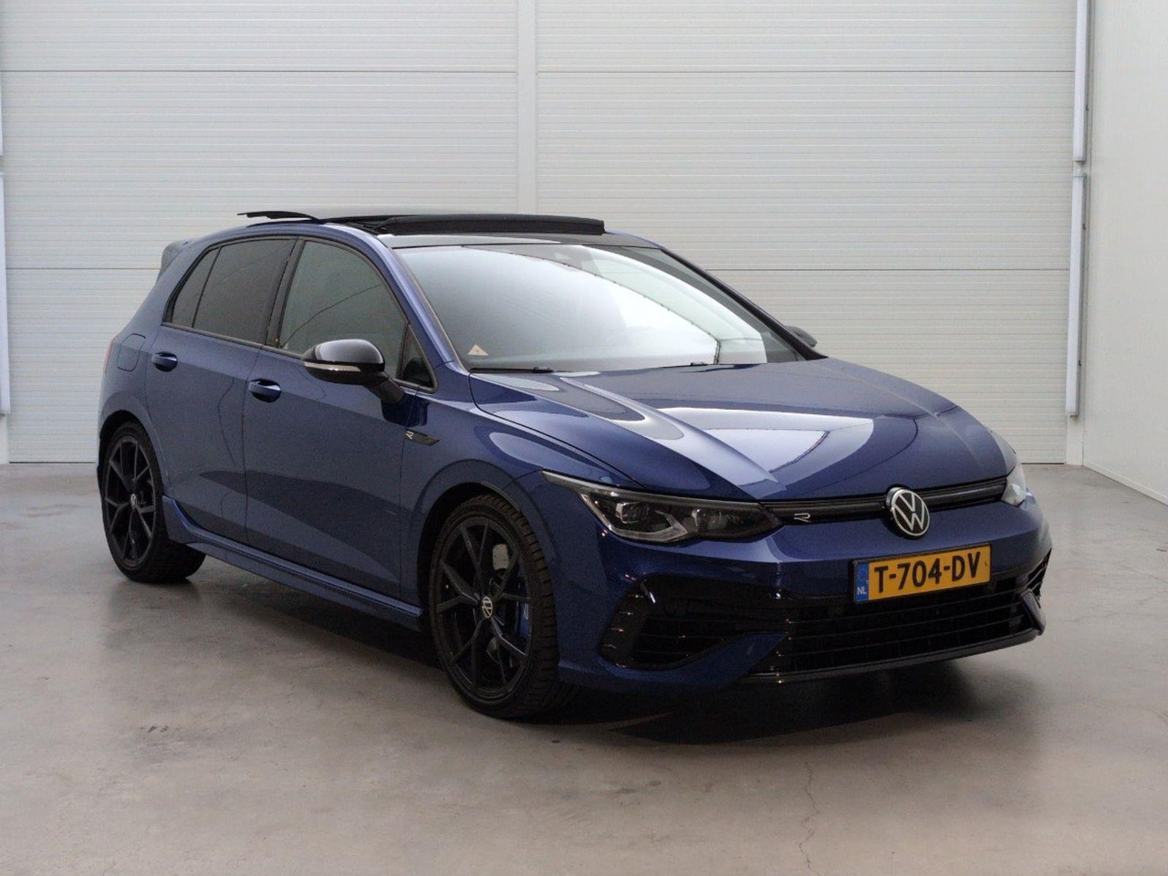 Volkswagen Golf 2.0 TSI R 4Motion | 2021 | 59.325 km | Automaat | T704DV | NAP: Geen oordeel - Hatchback: foto 2 Volkswagen Golf 2.0 TSI R 4Motion | 2021 | 59.325 km | Automaat | T704DV | NAP: Geen oordeel - Hatchback: foto 2