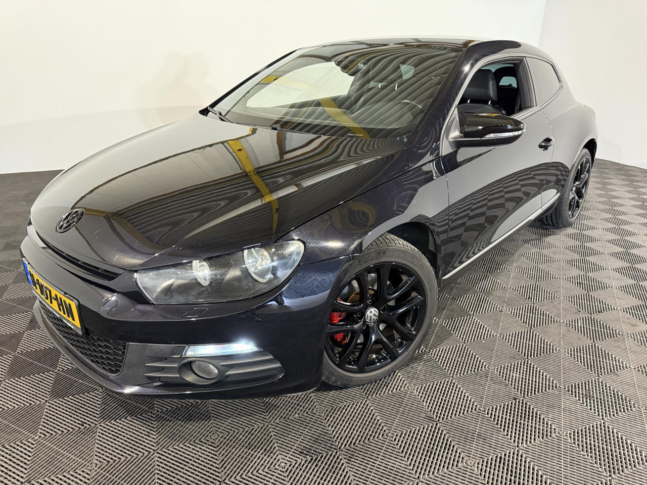 Volkswagen | Scirocco | 1.4 TSI | 2010 | 158.287 km | H107HN | Geen oordeel - Coche: foto 1 Volkswagen | Scirocco | 1.4 TSI | 2010 | 158.287 km | H107HN | Geen oordeel - Coche: foto 1