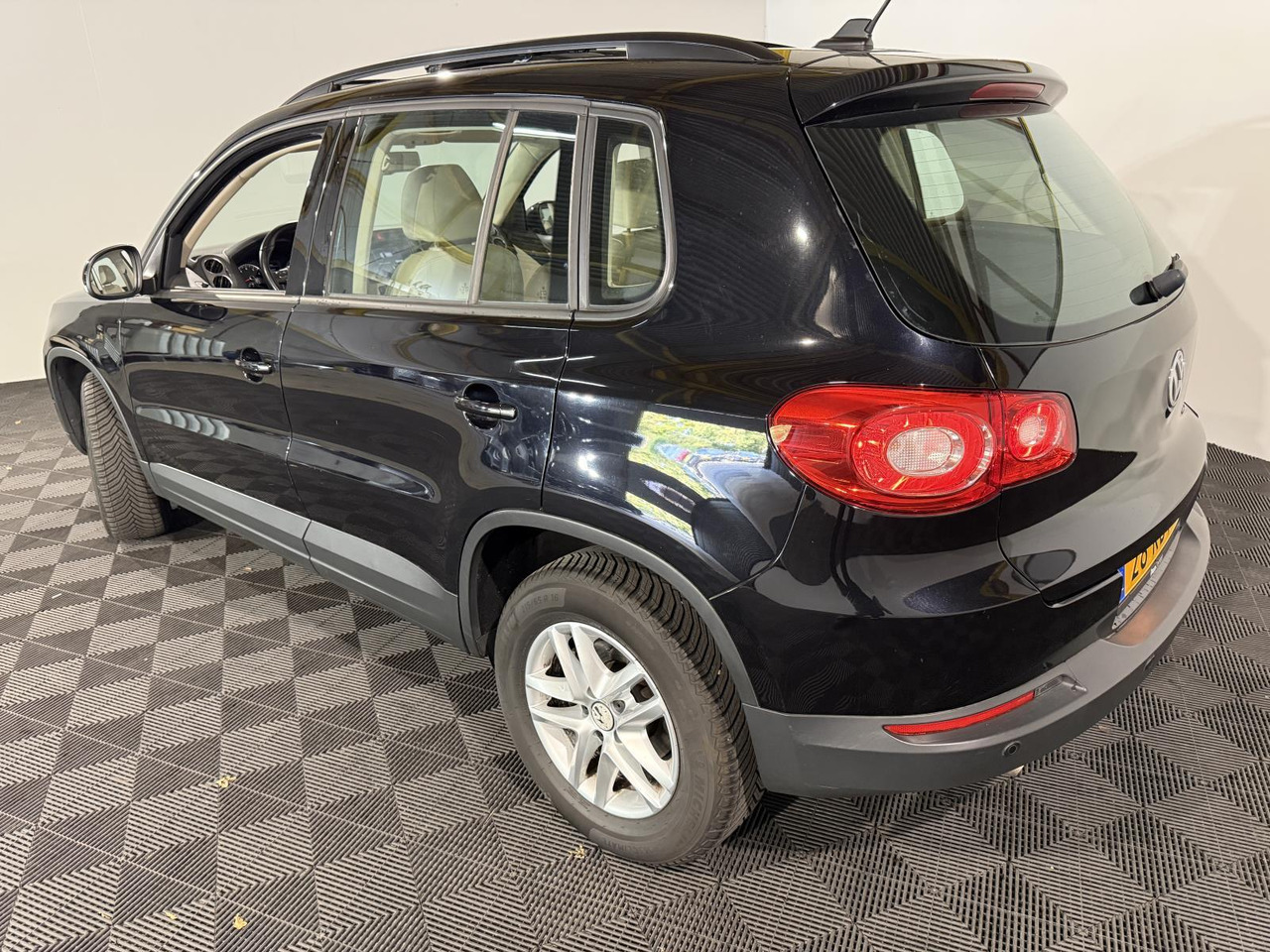 Volkswagen | Tiguan | 1.4 TSI Comfort&Design | 2011 | 236.671 km | 28RDT1 | Logisch - SUV/ Todoterreno: foto 2 Volkswagen | Tiguan | 1.4 TSI Comfort&Design | 2011 | 236.671 km | 28RDT1 | Logisch - SUV/ Todoterreno: foto 2