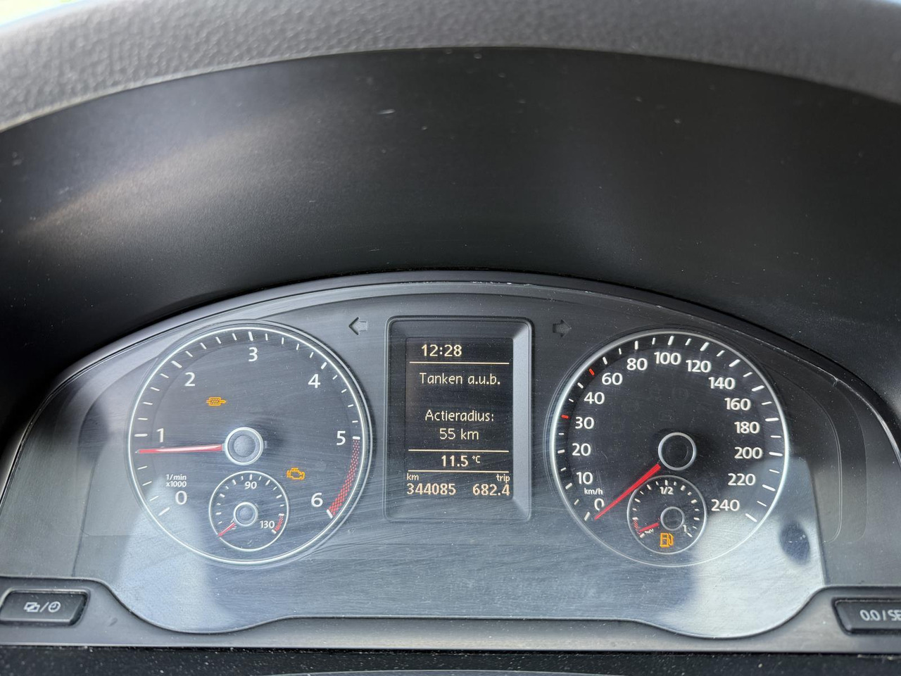 Volkswagen | Transporter | 2.0 TDI L2H1 BM Baseline | 2014 | 344.085 km | VH221F | Logisch - Furgón: foto 4 Volkswagen | Transporter | 2.0 TDI L2H1 BM Baseline | 2014 | 344.085 km | VH221F | Logisch - Furgón: foto 4