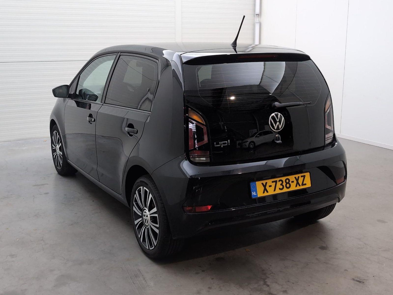 Volkswagen Up! 1.0 | 2020 | 123.971 km | X738XZ | NAP: Geen oordeel - Hatchback: foto 3 Volkswagen Up! 1.0 | 2020 | 123.971 km | X738XZ | NAP: Geen oordeel - Hatchback: foto 3