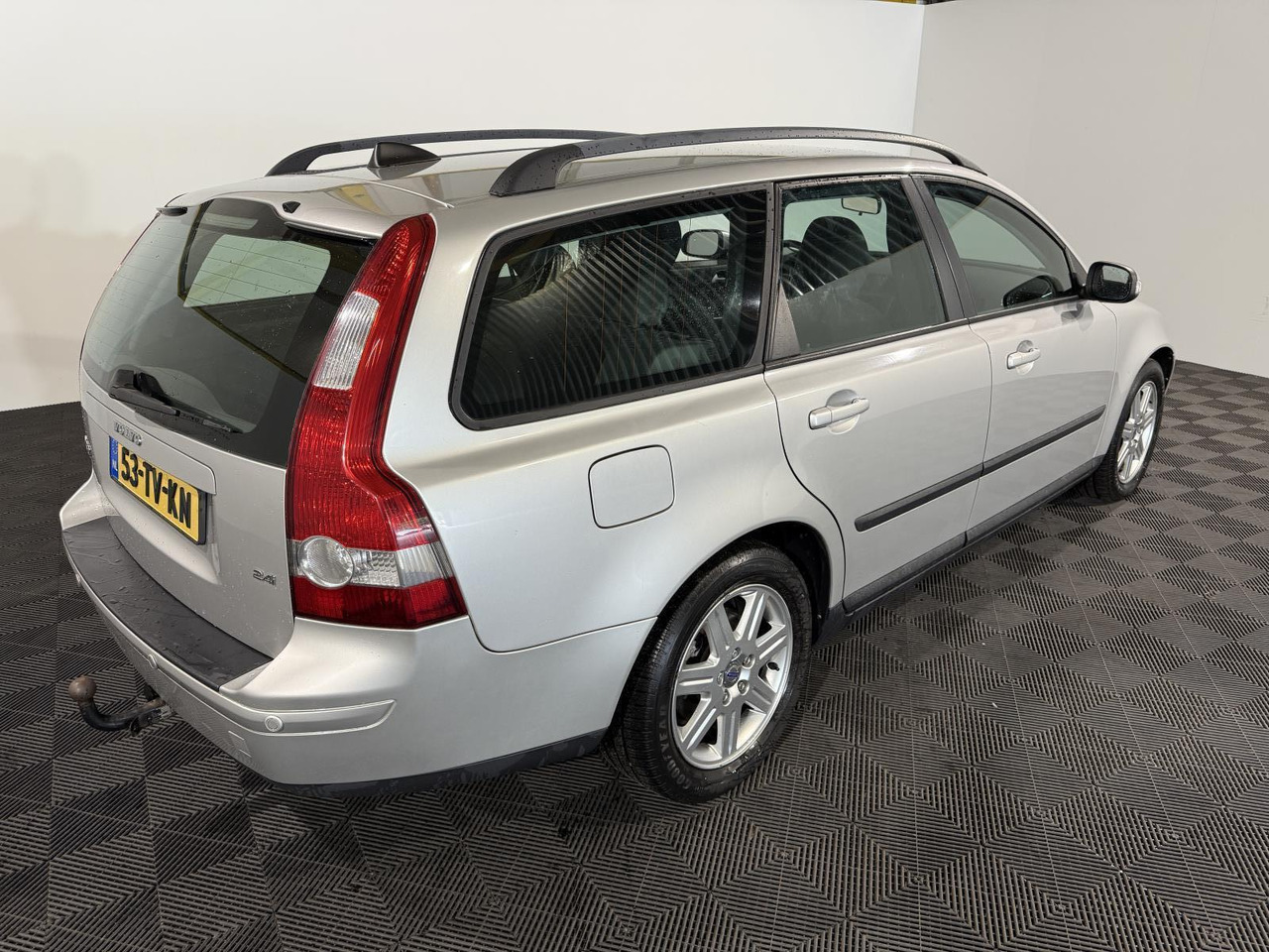 Volvo | V50 | 2.4i Kinetic | 2007 | 281.648 km | 53TVKN | Logisch - Coche: foto 4 Volvo | V50 | 2.4i Kinetic | 2007 | 281.648 km | 53TVKN | Logisch - Coche: foto 4
