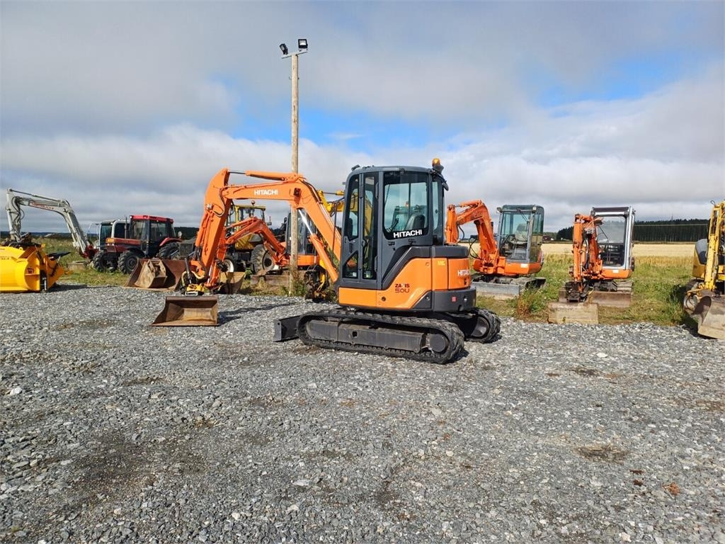 Hitachi ZX50u Engcon pyörittäjällä - Miniexcavadora: foto 3 Hitachi ZX50u Engcon pyörittäjällä - Miniexcavadora: foto 3