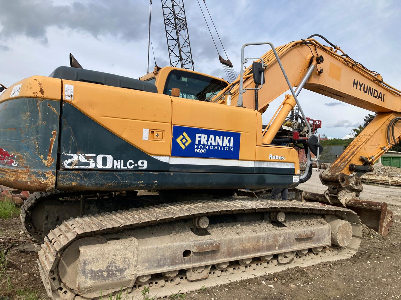 PELLE SUR CHENILLES HYUNDAI ROBEX 250 NLC-9 - Excavadora de cadenas: foto 3 PELLE SUR CHENILLES HYUNDAI ROBEX 250 NLC-9 - Excavadora de cadenas: foto 3