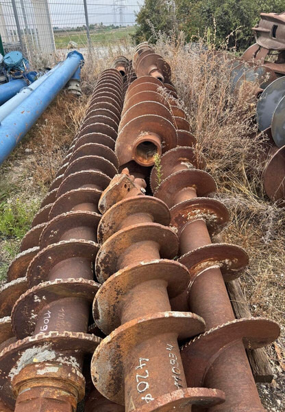 Drill Augers 420 / 520 - Implemento para Maquinaria de construcción: foto 2 Drill Augers 420 / 520 - Implemento para Maquinaria de construcción: foto 2