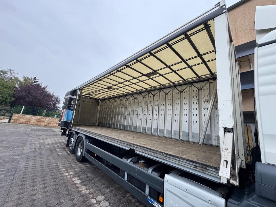 MAN TGM 26.360/LBW/Lenk-Lift/22PAL/Top-Zustand - Camión caja cerrada: foto 5 MAN TGM 26.360/LBW/Lenk-Lift/22PAL/Top-Zustand - Camión caja cerrada: foto 5