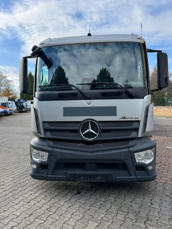 Mercedes-Benz Antos 2540/Durchladbar/2xLBW/Frigoblock - Camión frigorífico: foto 4 Mercedes-Benz Antos 2540/Durchladbar/2xLBW/Frigoblock - Camión frigorífico: foto 4