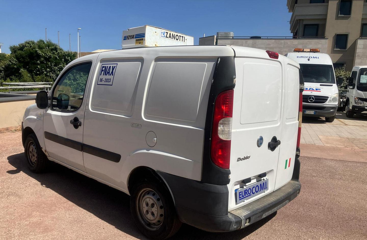 DOBLO' CON COIBENTAZIONE E GRUPPO FRIGO - Furgoneta frigorifica: foto 2 DOBLO' CON COIBENTAZIONE E GRUPPO FRIGO - Furgoneta frigorifica: foto 2
